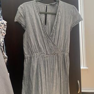 Wide like jumpsuit- Express